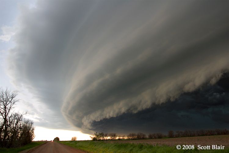 What Type Of Clouds Are Often Associated With Thunderstorms